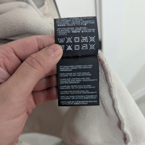 Jack Wolfskin Women's High Cloud Fleece Jacket | Large - Picture 9 of 12